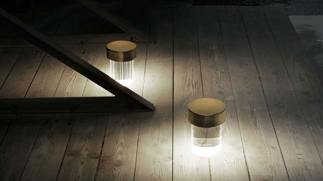 Illuminazione e complementi